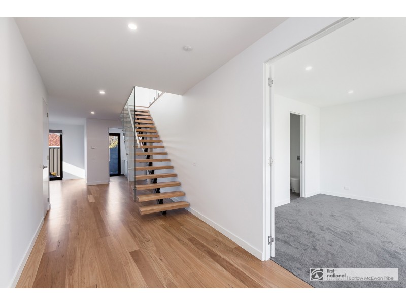 8 Bent Street, Altona VIC 3018