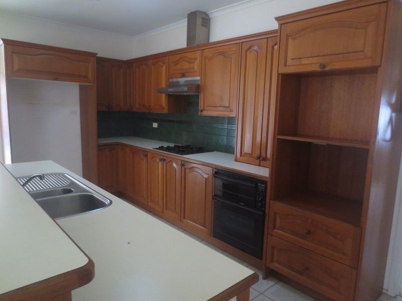 35 First Avenue, Altona North VIC 3025