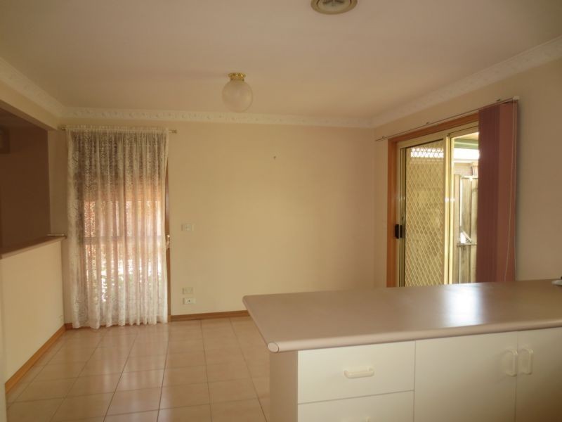 1/134 Civic Parade, Altona VIC 3018