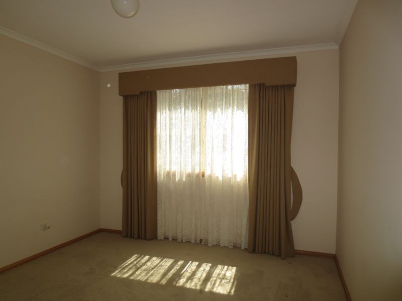 1/134 Civic Parade, Altona VIC 3018