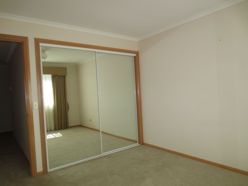 1/134 Civic Parade, Altona VIC 3018