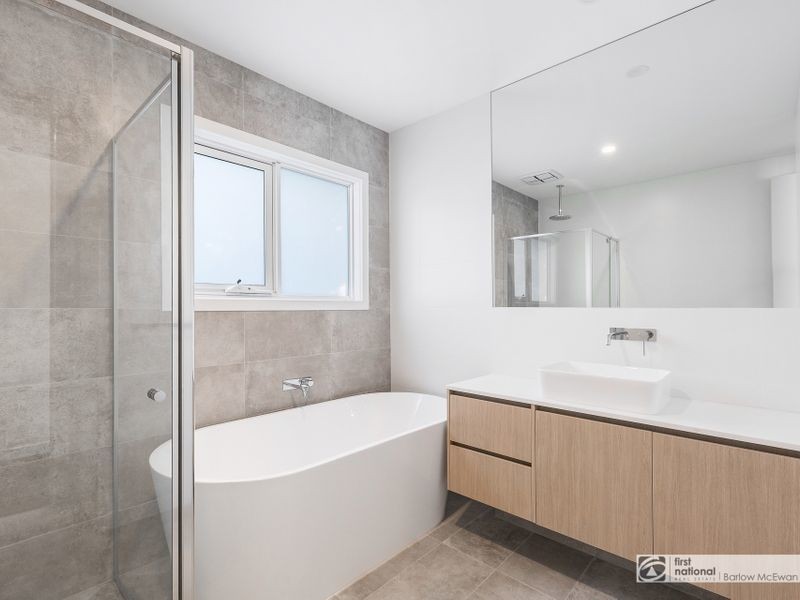 21B Rayner Street, Altona VIC 3018