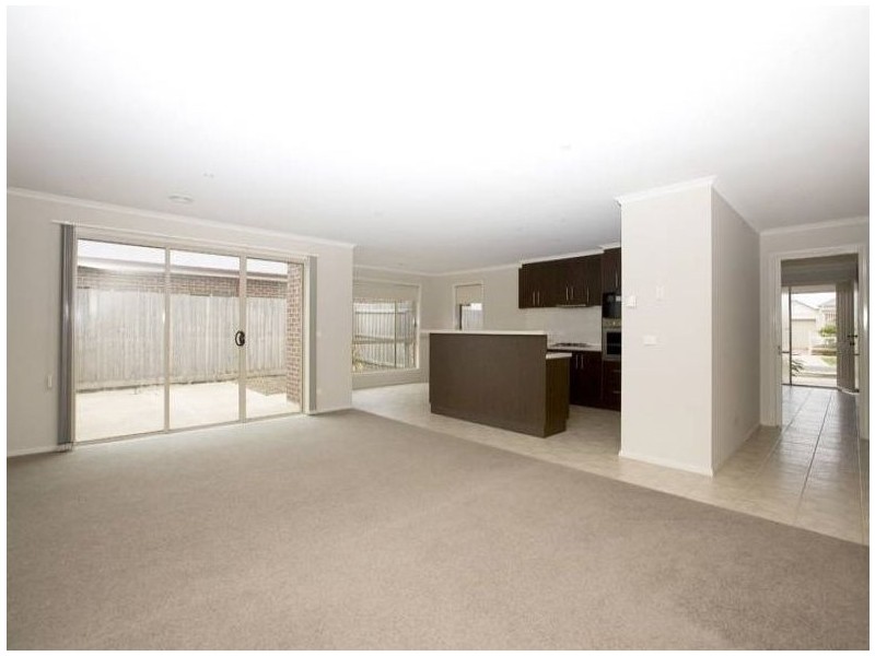 35 South Hampton Drive, Point Cook VIC 3030