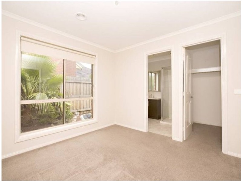 35 South Hampton Drive, Point Cook VIC 3030
