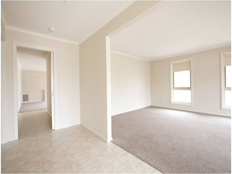 35 South Hampton Drive, Point Cook VIC 3030