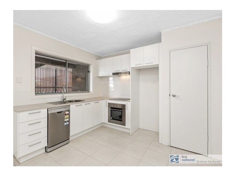 8/66 Simmons Drive, Altona VIC 3018