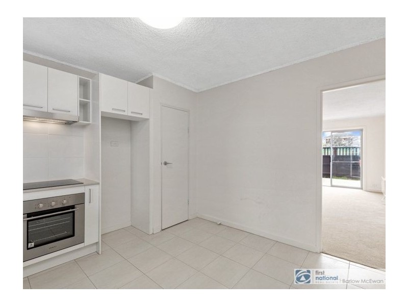 8/66 Simmons Drive, Altona VIC 3018