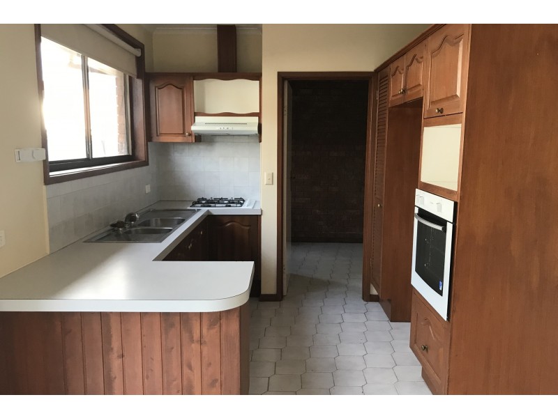 1/124 Blackshaws Road, South Kingsville VIC 3015