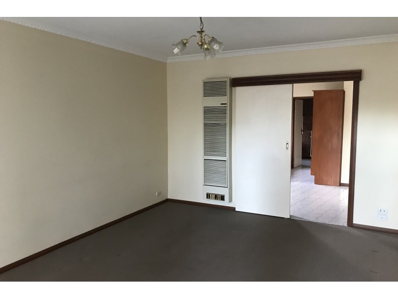 1/124 Blackshaws Road, South Kingsville VIC 3015