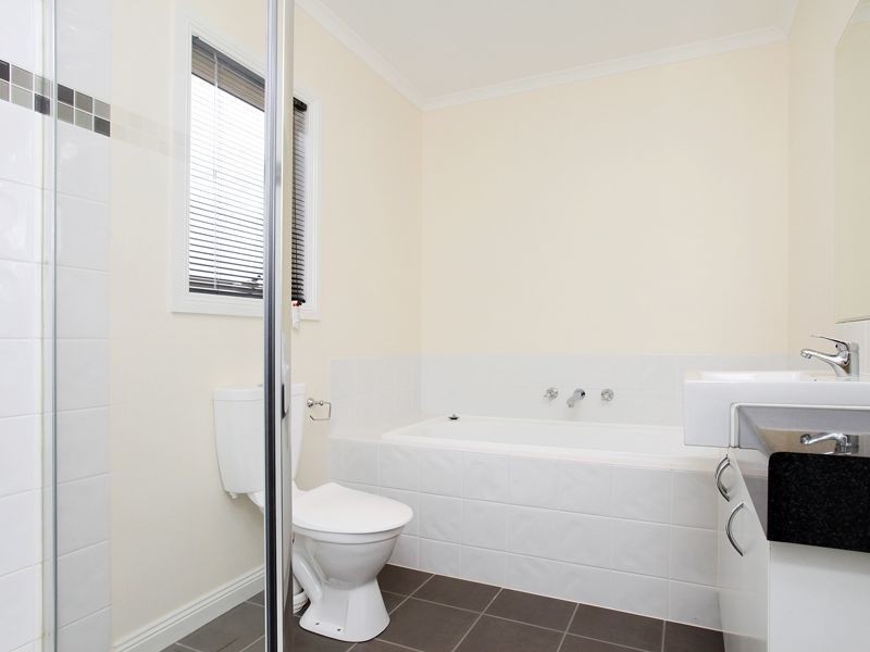 53 Strezlecki Gve, Altona Meadows VIC 3028