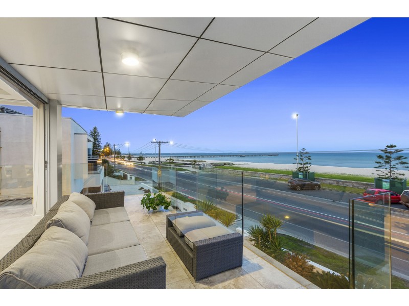 185 Esplanade, Altona VIC 3018