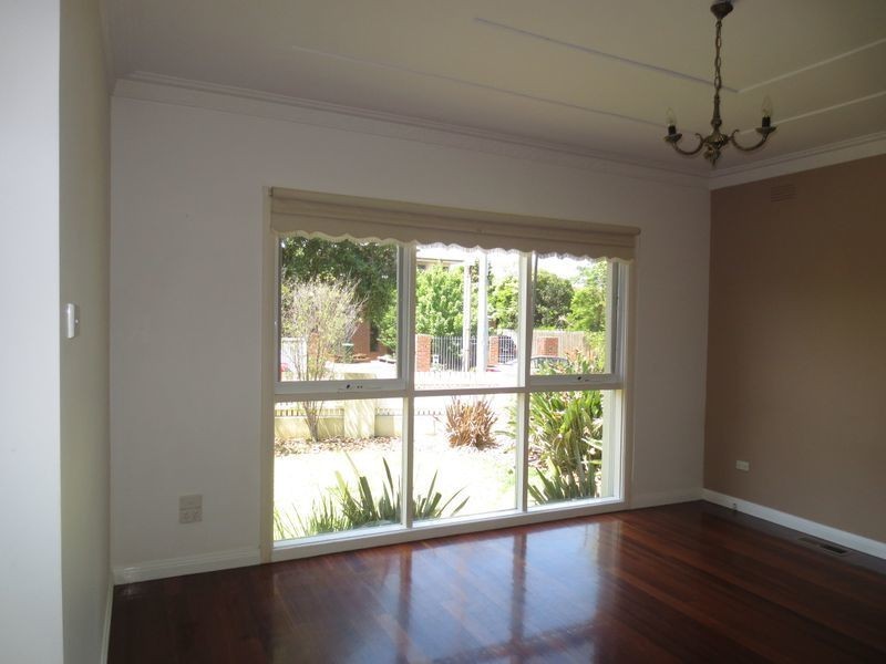 15 Myrtle Grove, Altona VIC 3018