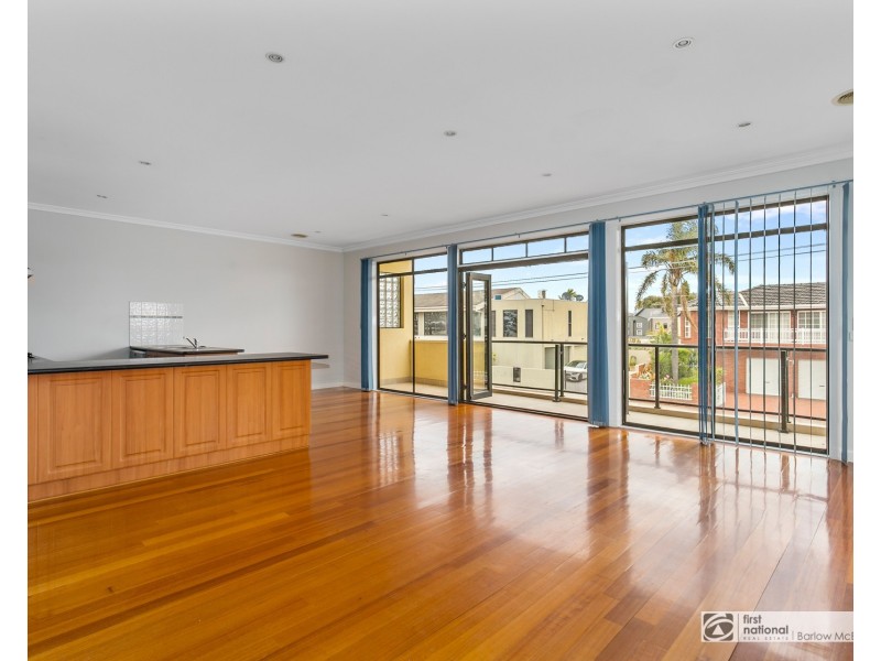 1/361 Esplanade, Altona VIC 3018