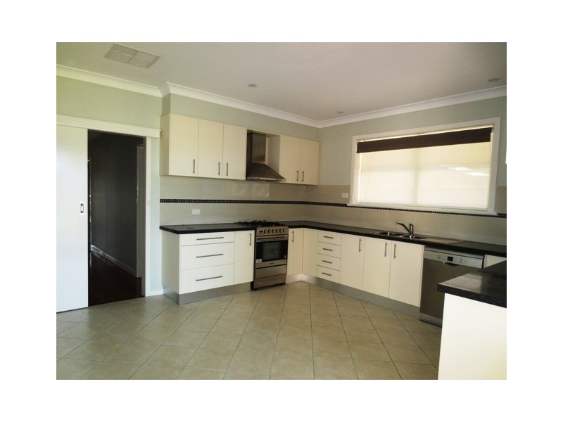 35 Wren Street, Altona VIC 3018