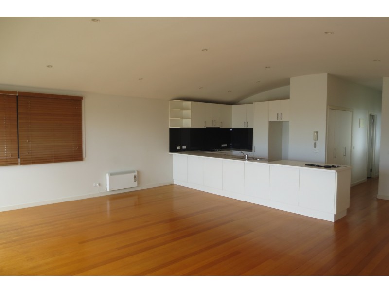 10/163 Queen Street, Altona VIC 3018