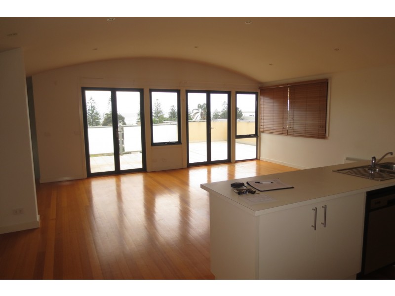 10/163 Queen Street, Altona VIC 3018