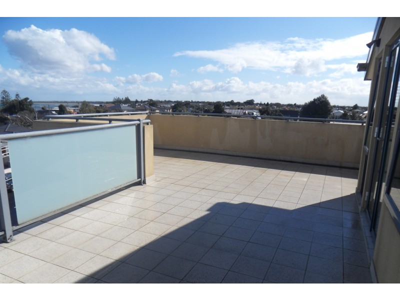 10/163 Queen Street, Altona VIC 3018