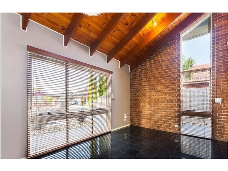 10 South Avenue, Altona Meadows VIC 3028