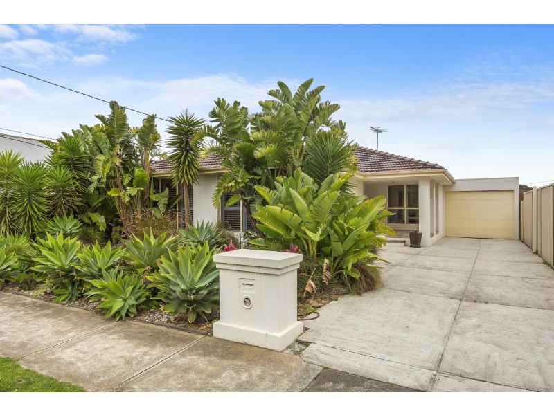 25 Waratah Street, Seaholme VIC 3018