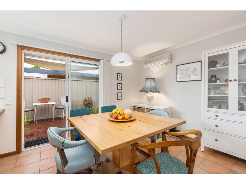2/14 Webb Street, Altona VIC 3018