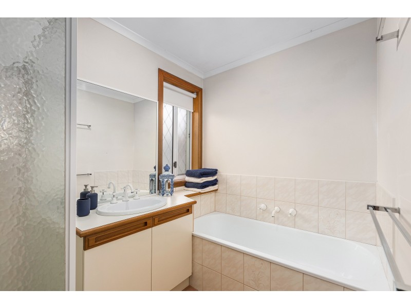 2/14 Webb Street, Altona VIC 3018
