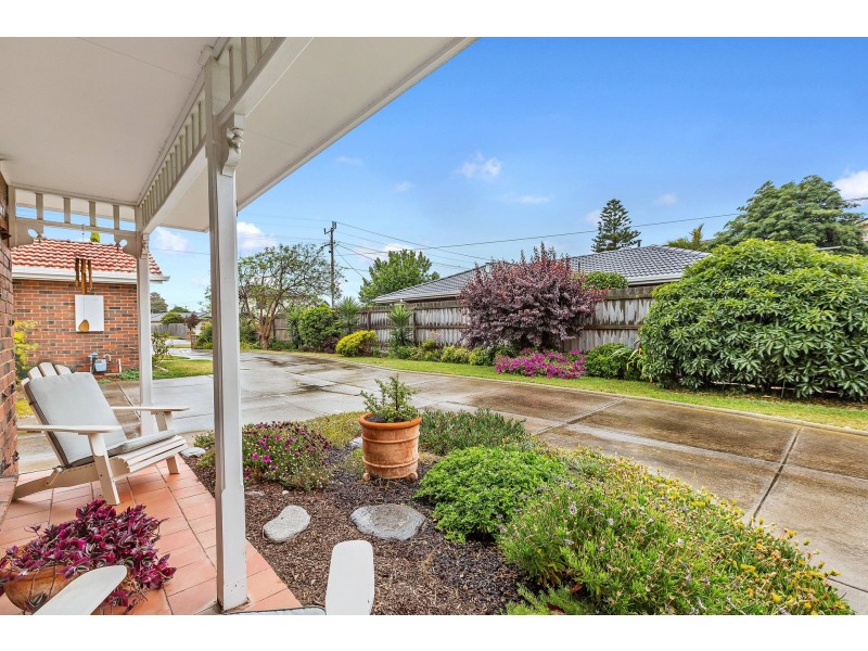 2/14 Webb Street, Altona VIC 3018