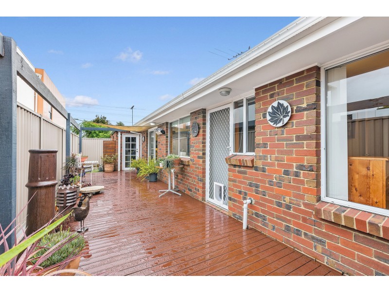 2/14 Webb Street, Altona VIC 3018