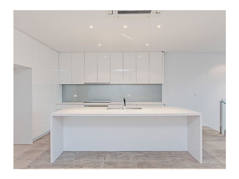 4/99 Pier Street, Altona VIC 3018