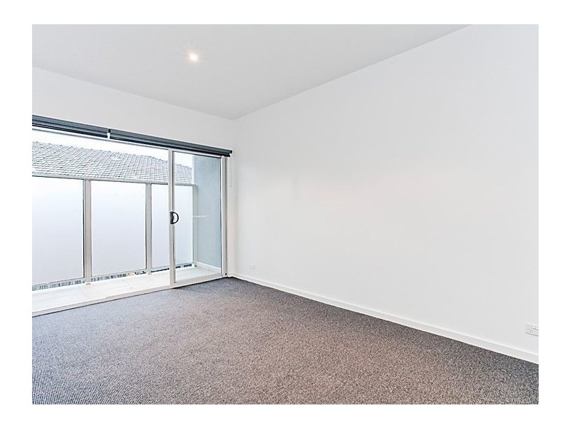 4/99 Pier Street, Altona VIC 3018