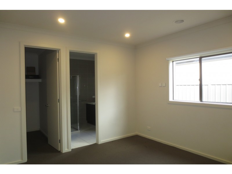 10 Allambie Street, Tarneit VIC 3029