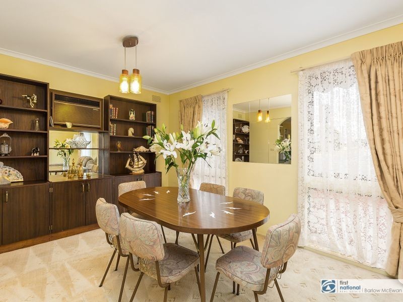 15 Merton Street, Altona Meadows VIC 3028