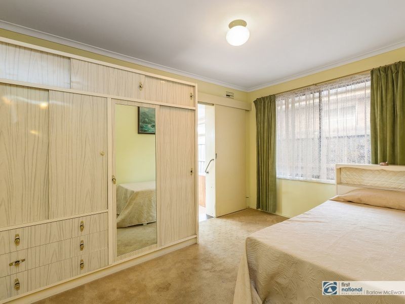 15 Merton Street, Altona Meadows VIC 3028