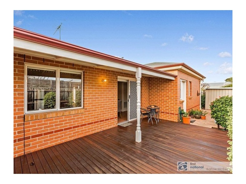 2/37 Curlew Avenue, Altona VIC 3018