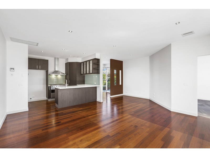 3/42 Davies Street, Altona VIC 3018