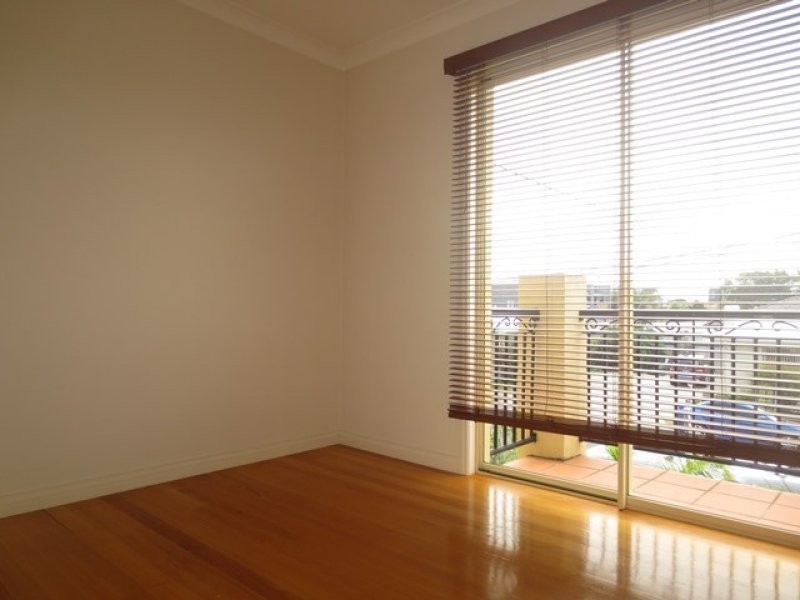 1/42 Blyth Street, Altona VIC 3018