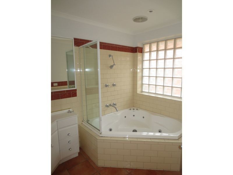 45 Waters Drive, Altona VIC 3018