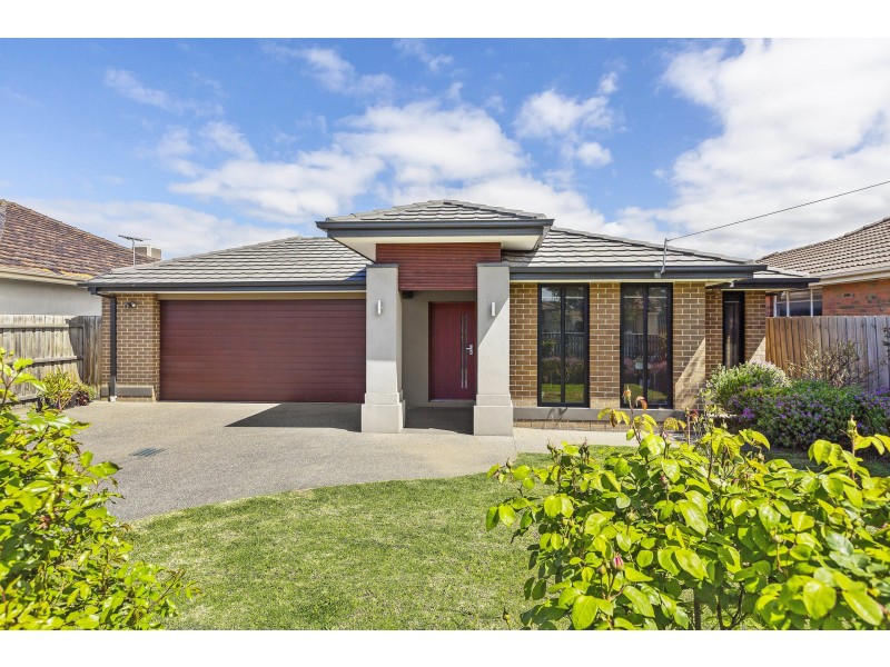31 Begonia Avenue, Altona North VIC 3025