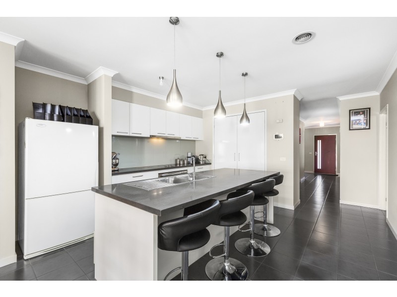 31 Begonia Avenue, Altona North VIC 3025