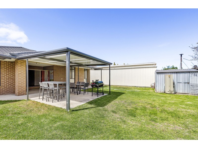 31 Begonia Avenue, Altona North VIC 3025