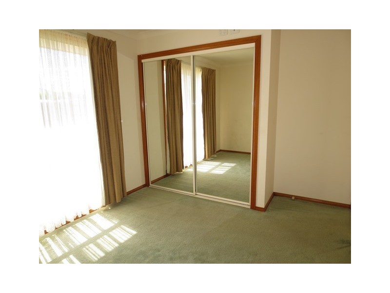 2 Russell Court, Altona Meadows VIC 3028