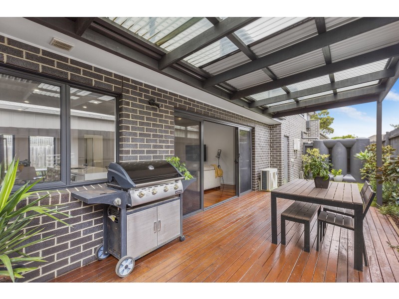 2/94 Maidstone Street, Altona VIC 3018