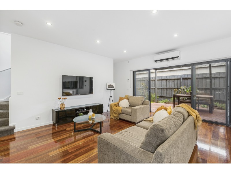 2/94 Maidstone Street, Altona VIC 3018