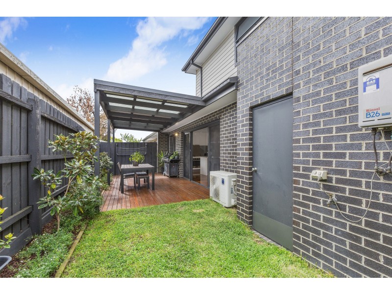 2/94 Maidstone Street, Altona VIC 3018