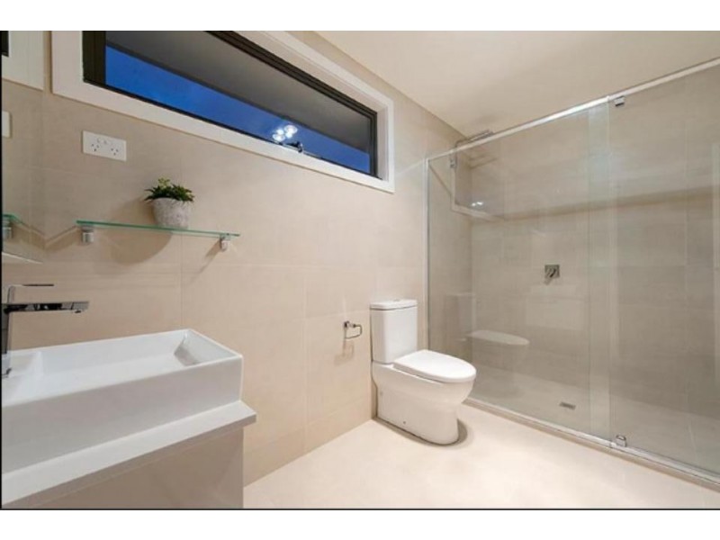 21D Upton Street, Altona VIC 3018