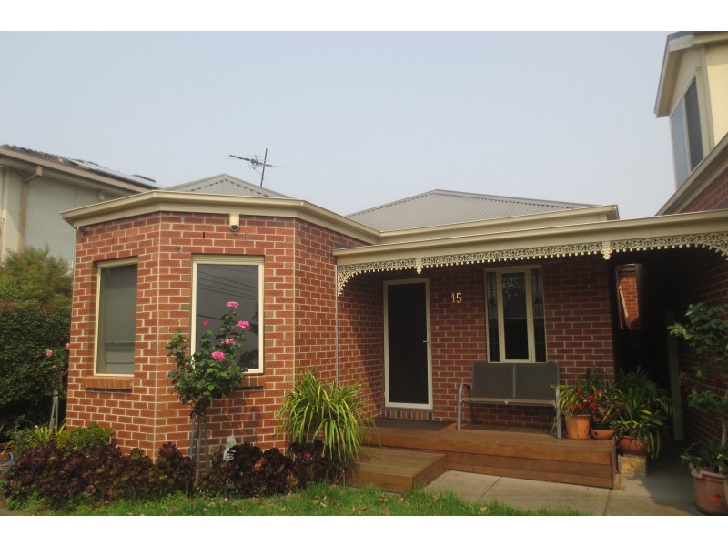 15 Mcintyre Drive, Altona VIC 3018