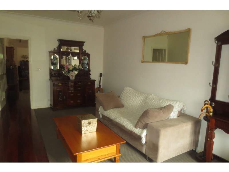 15 Mcintyre Drive, Altona VIC 3018