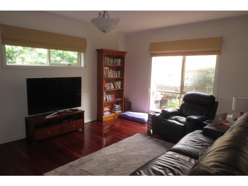 15 Mcintyre Drive, Altona VIC 3018