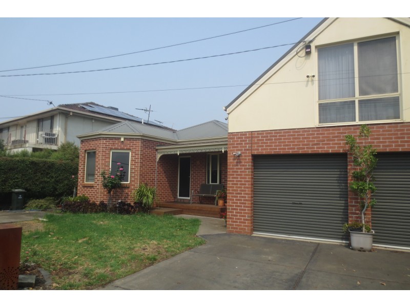 15 Mcintyre Drive, Altona VIC 3018
