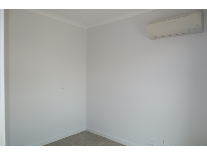 2/22 Rose Street, Altona VIC 3018