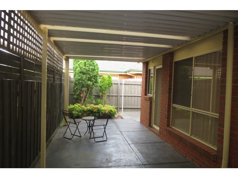 24 Lan Avenue, Altona Meadows VIC 3028